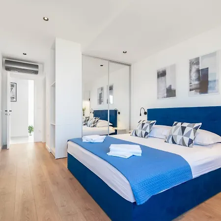 Andro Villa