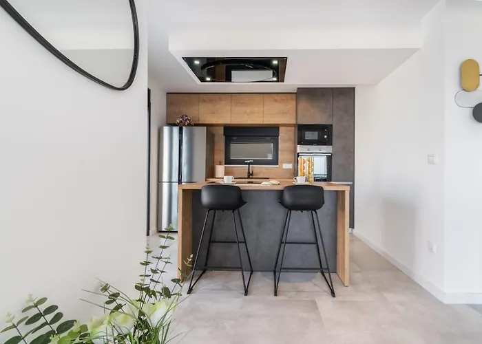 Andro Villa Makarska